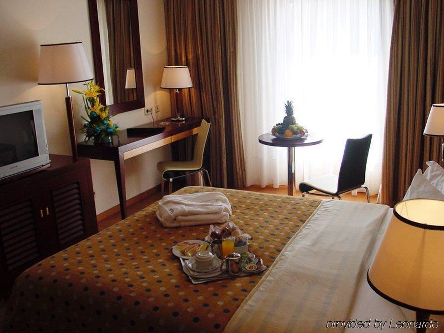 Vip Executive Santa Iria Hotel Santa Iria de Azoia Extérieur photo